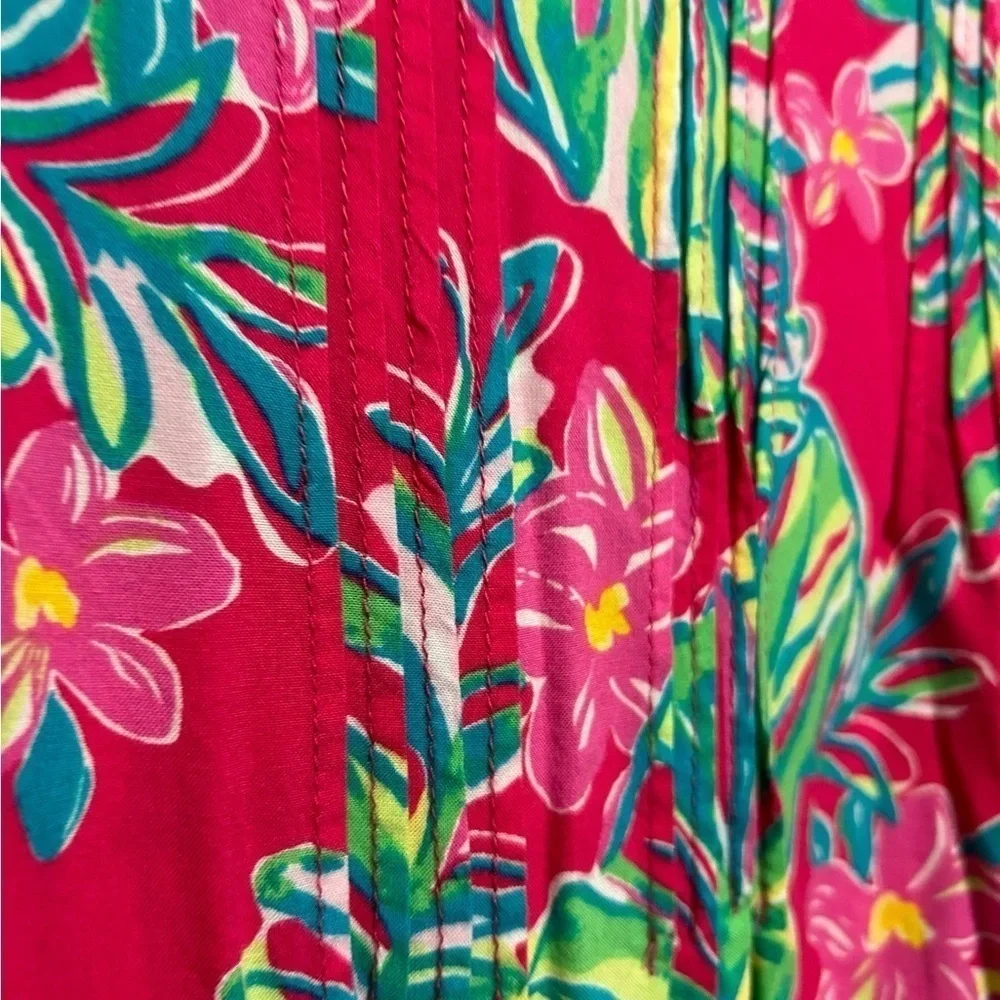 Lilly Pulitzer Sarasota Tunic Blouse Jungle Tumble Pomegranate print
size XS - Picture 6 of 8